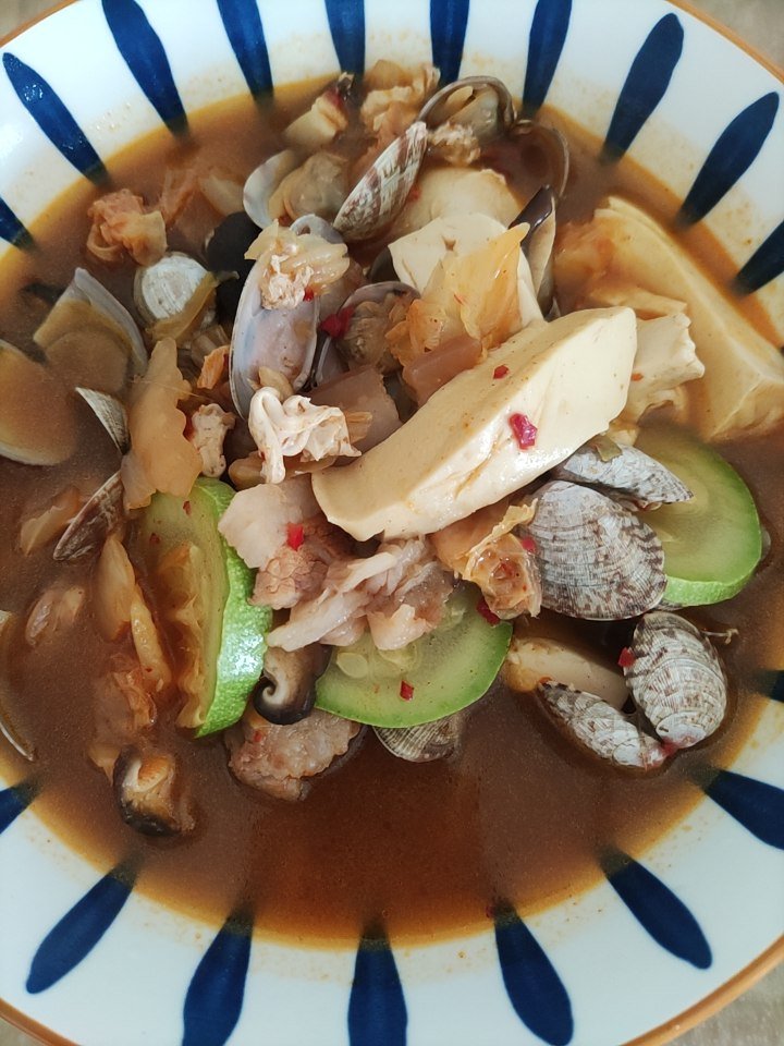泡菜豆腐蛤蜊汤