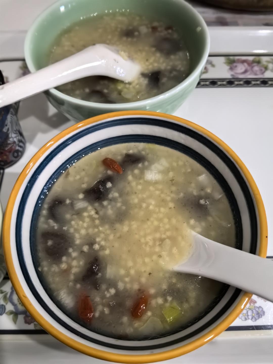 海参小米粥养生粥