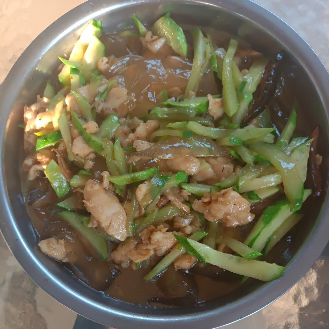 鸡丝炒拉皮