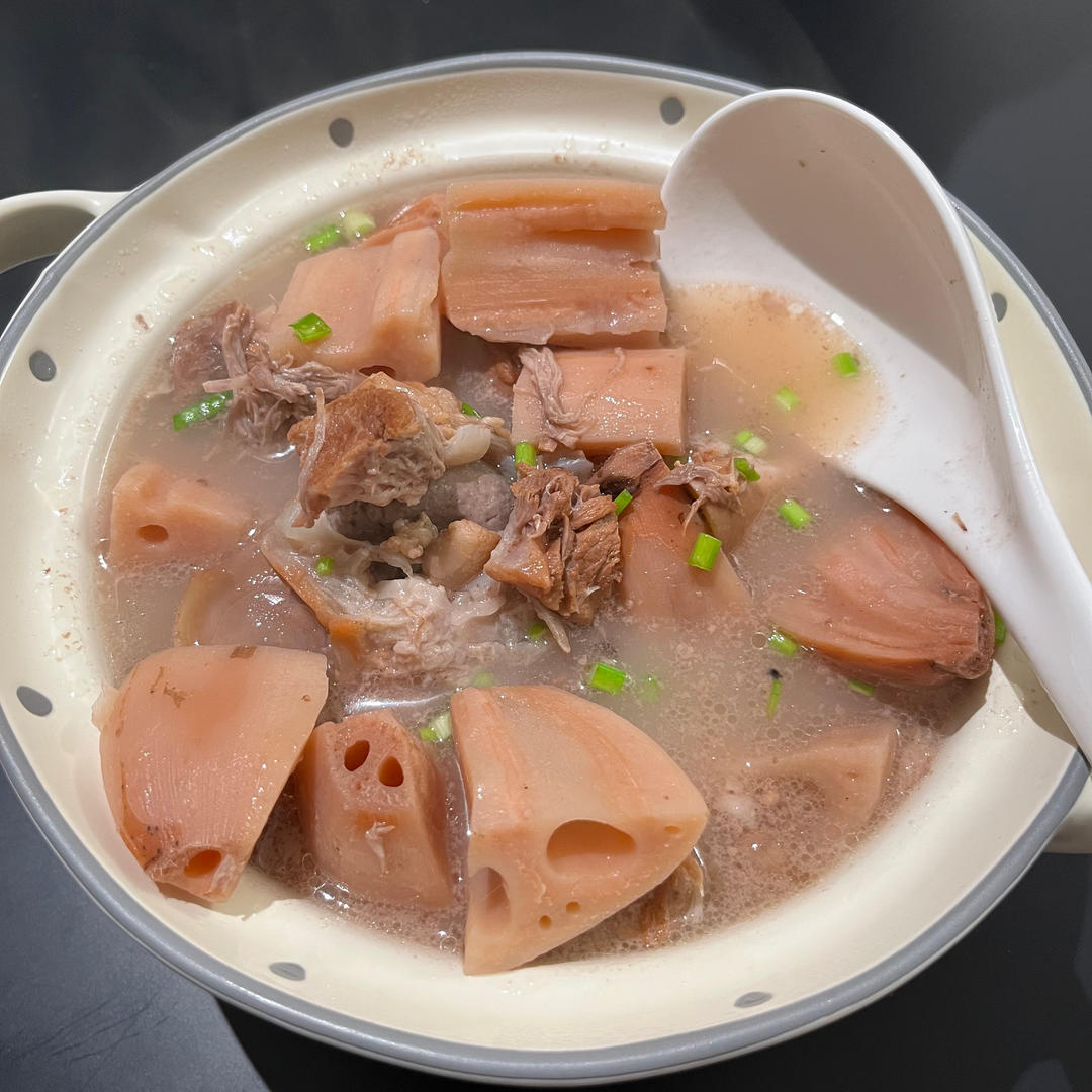 就是这个味道，好好喝的藕汤  #湖北藕汤 /湖北人对藕汤有独特的执着