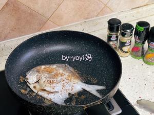 干煎鲳鱼的做法 步骤3
