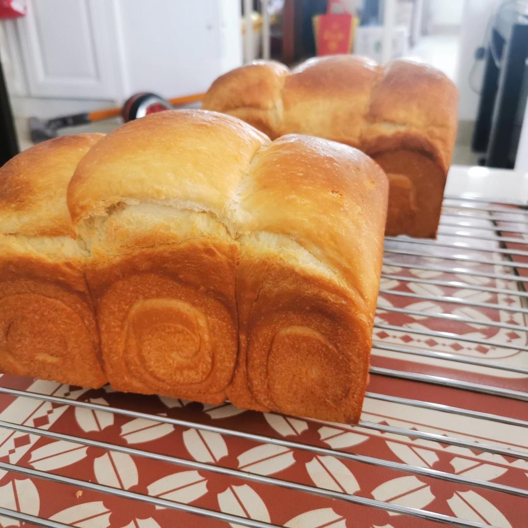 【小高姐】早餐白面包 极简主义的手工面包