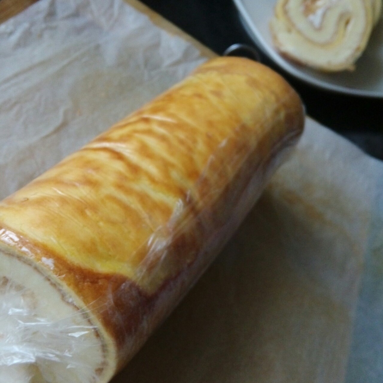 肉松戚风蛋糕卷