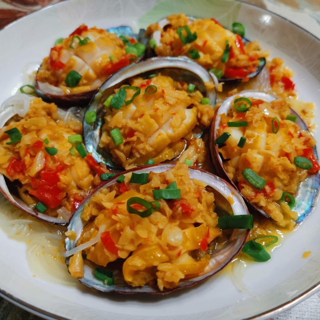 蒜蓉粉丝蒸鲍鱼