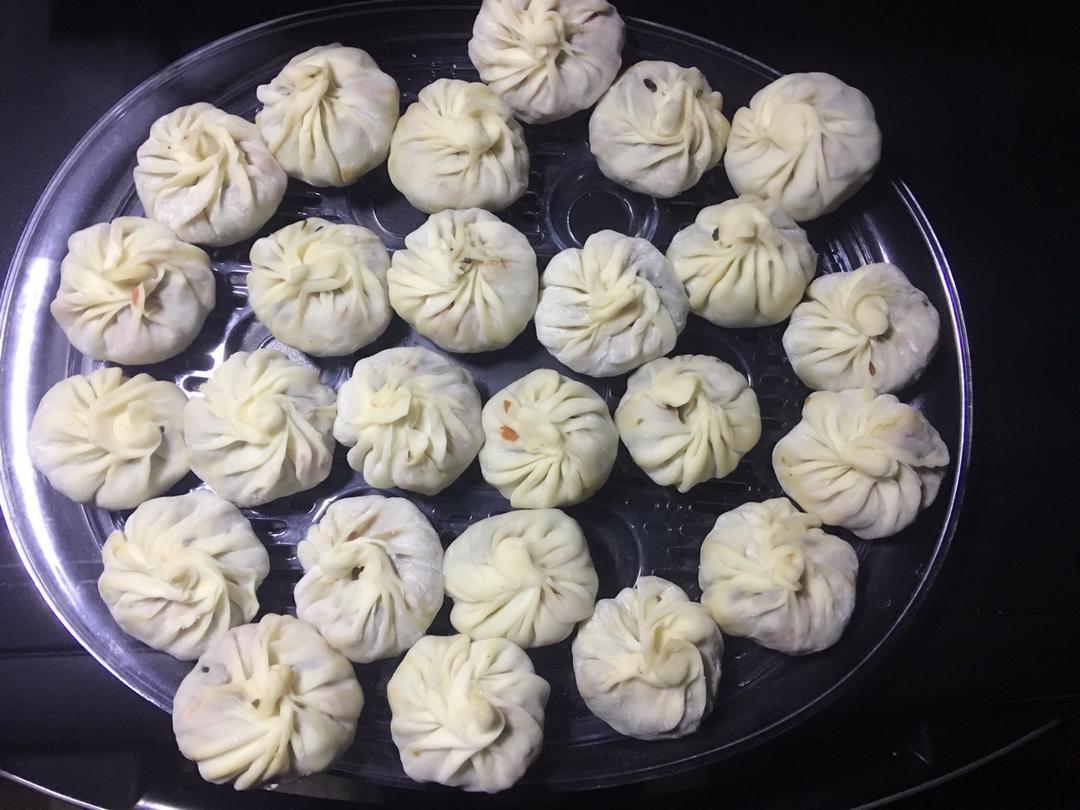 胡萝卜木耳鸡蛋素包子