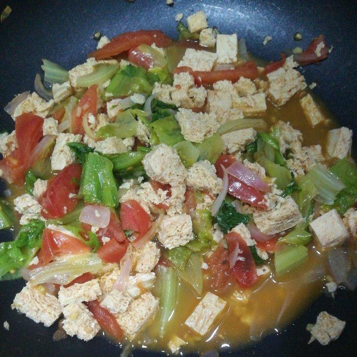 番茄冻豆腐蔬菜汤丨健康·三餐<好好吃饭5>