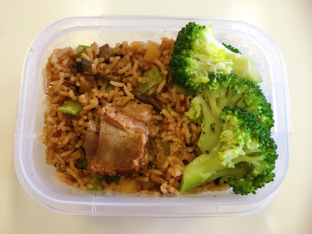 电饭锅版排骨焖饭