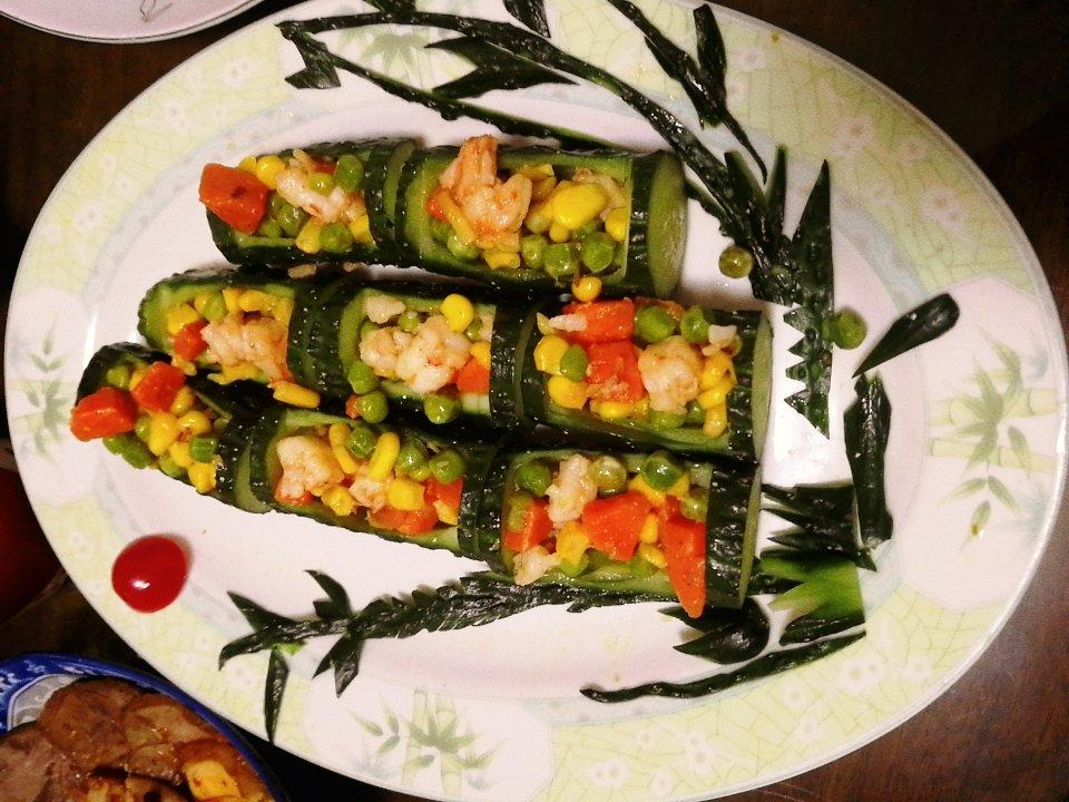 翠竹报春节节高