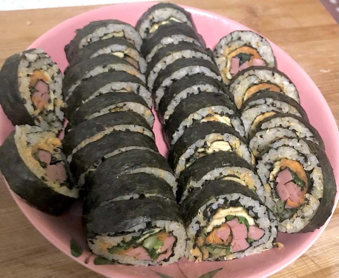 高颜值的紫菜包饭