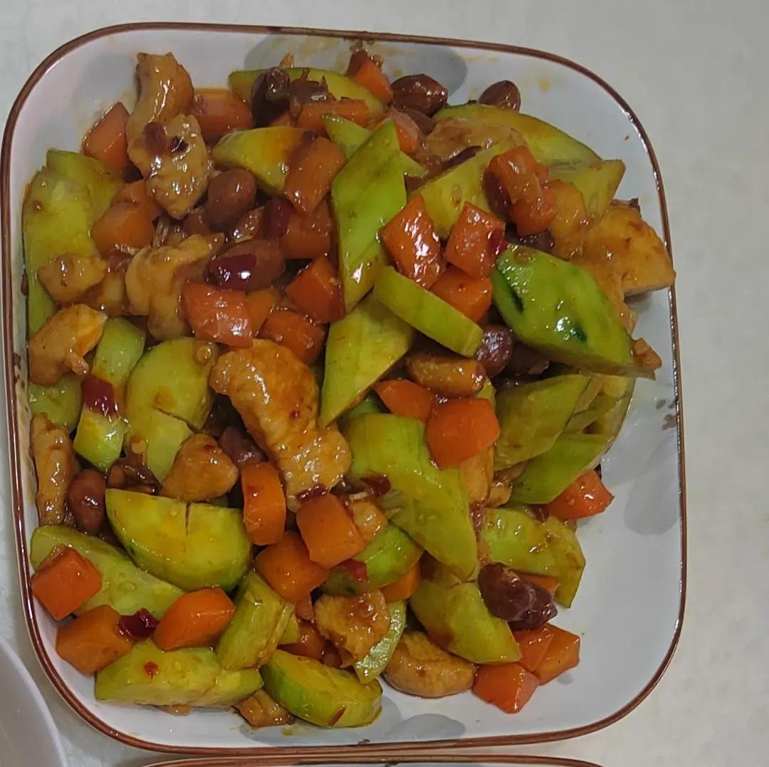 今日菜谱：宫保鸡丁