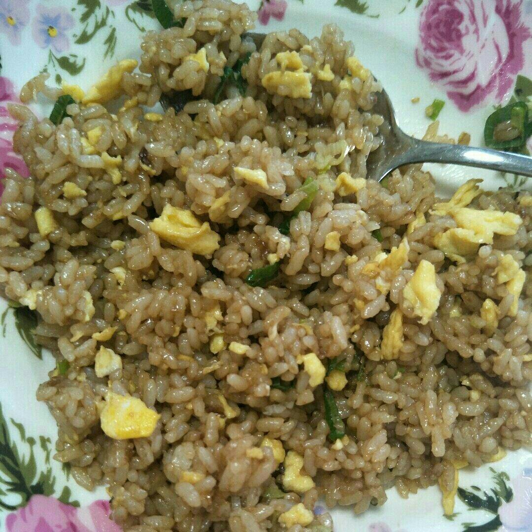 酱油炒饭(超级简单)