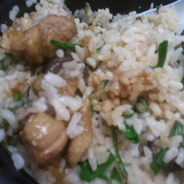 电饭煲之香菇糯米鸡饭