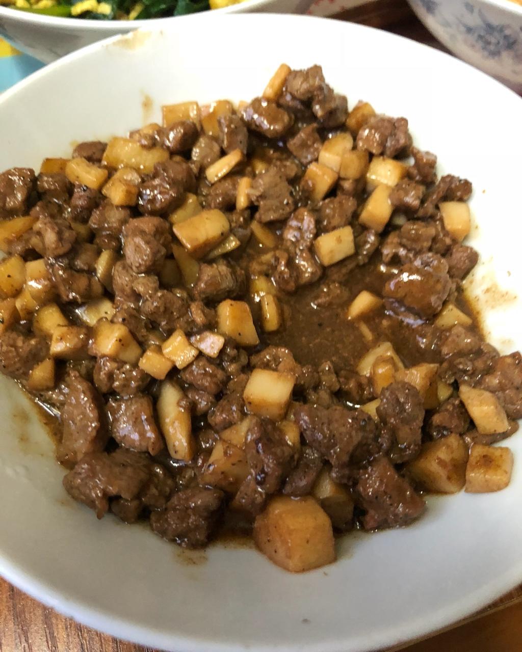 黑胡椒杏鲍菇牛肉粒