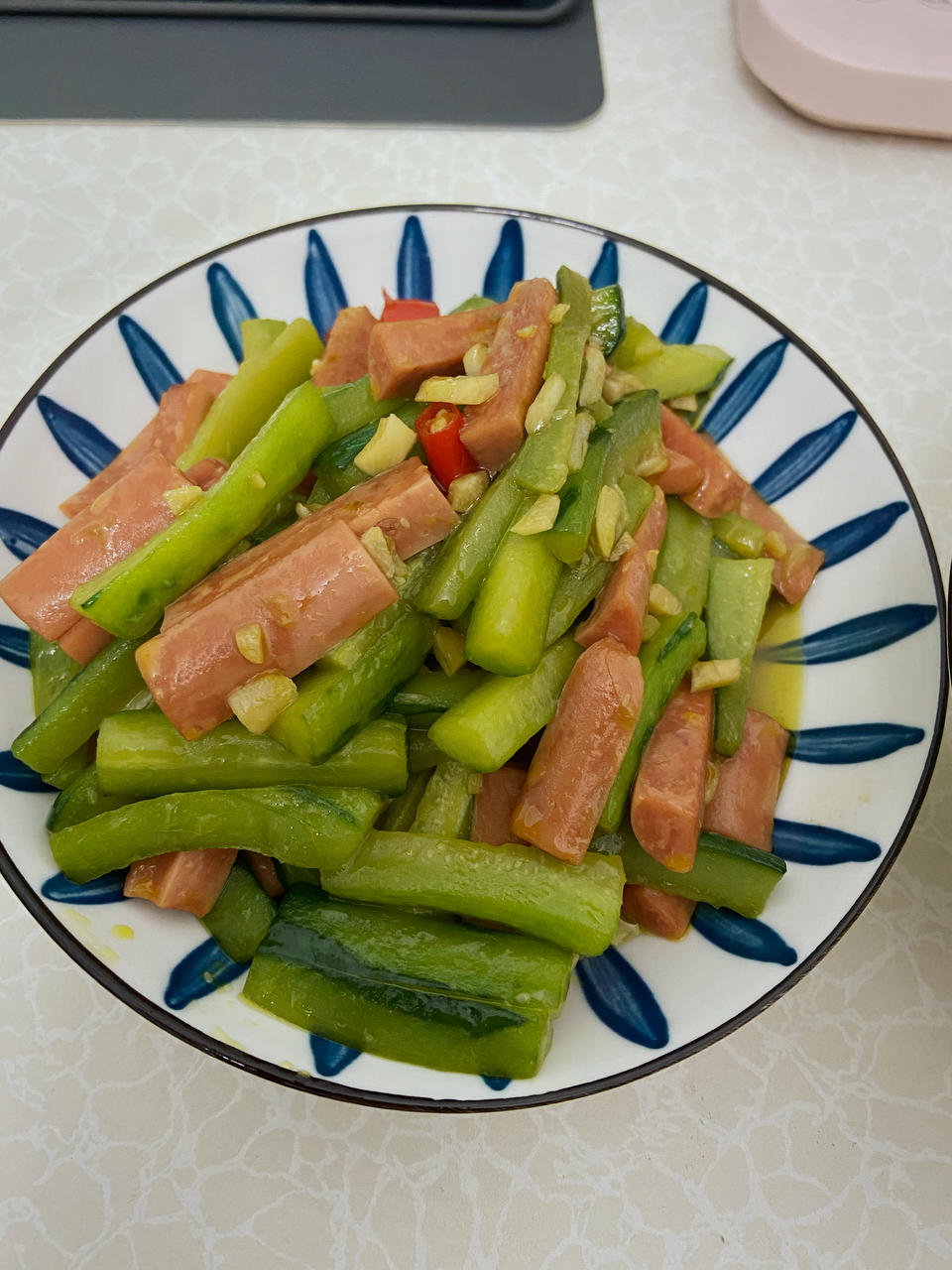 黄瓜炒火腿肠