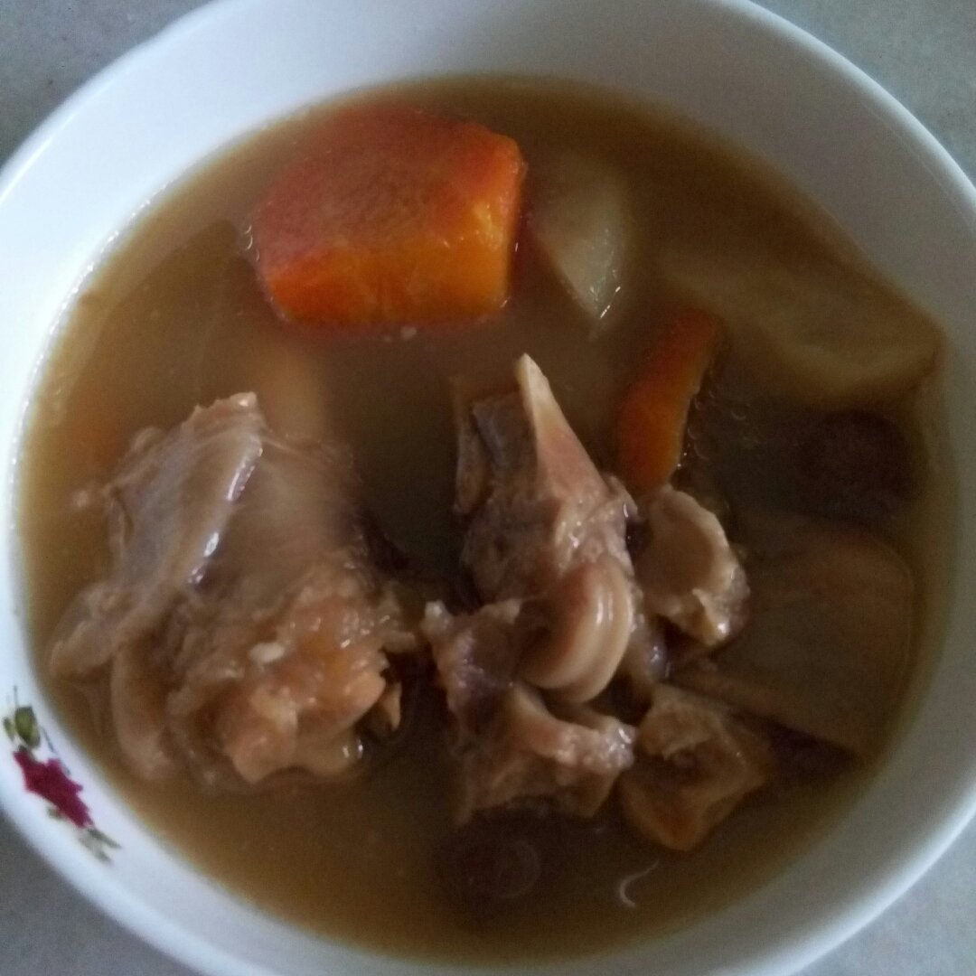 马蹄竹蔗羊腿汤