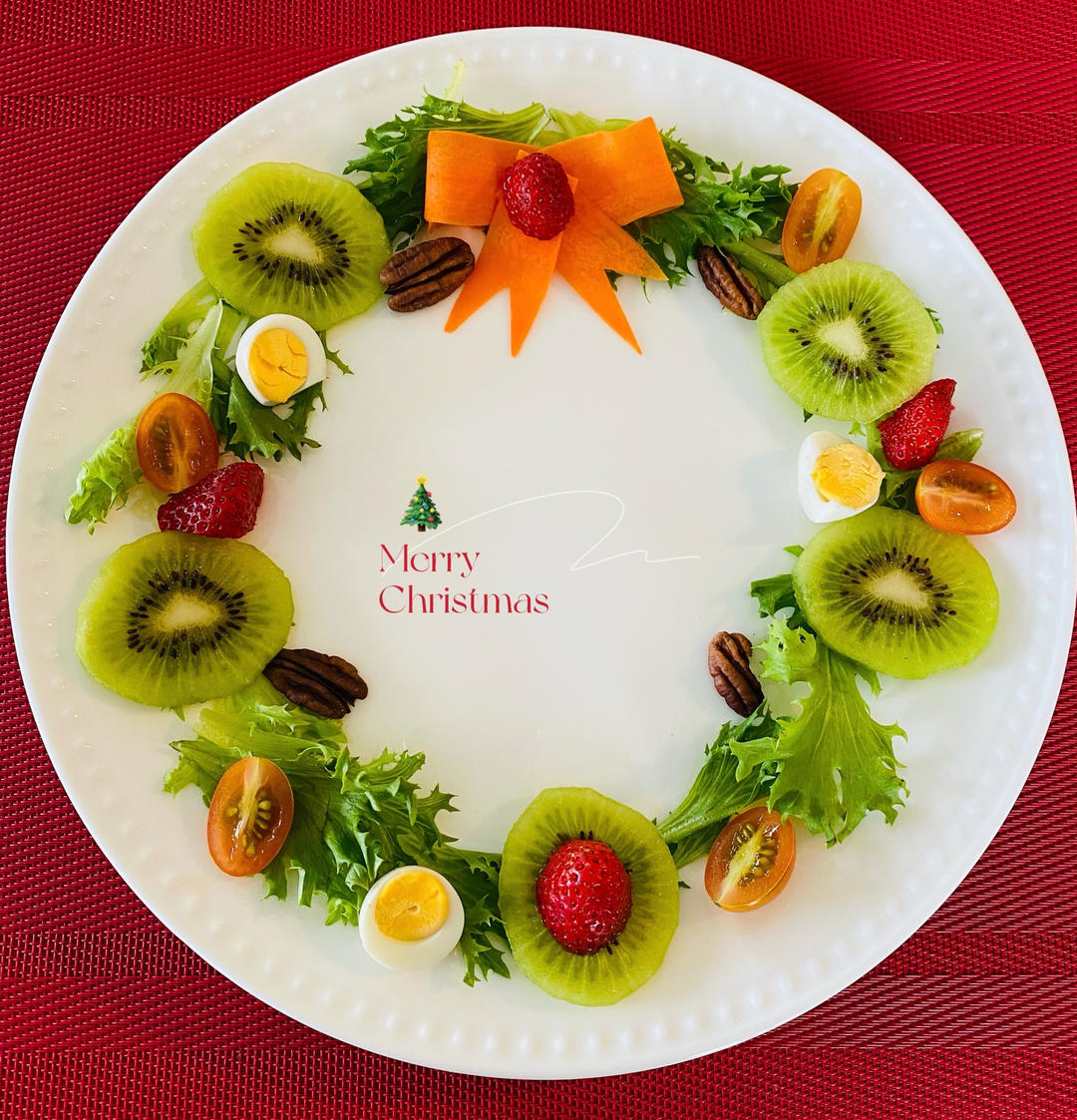 圣诞花环沙拉