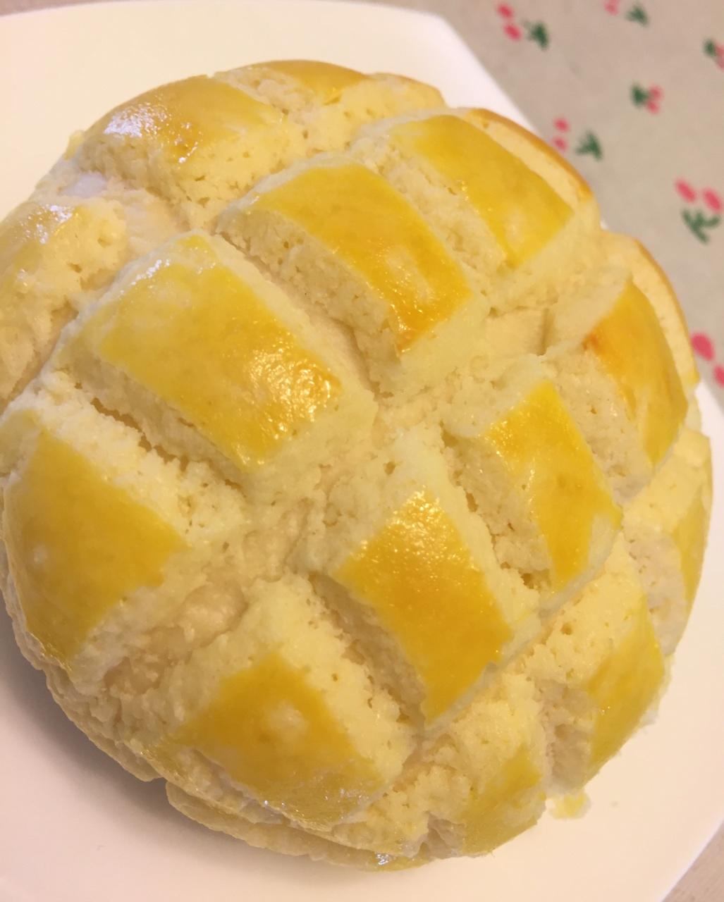 好吃到炸裂的港式菠萝包（附带制作酥皮的小视频）