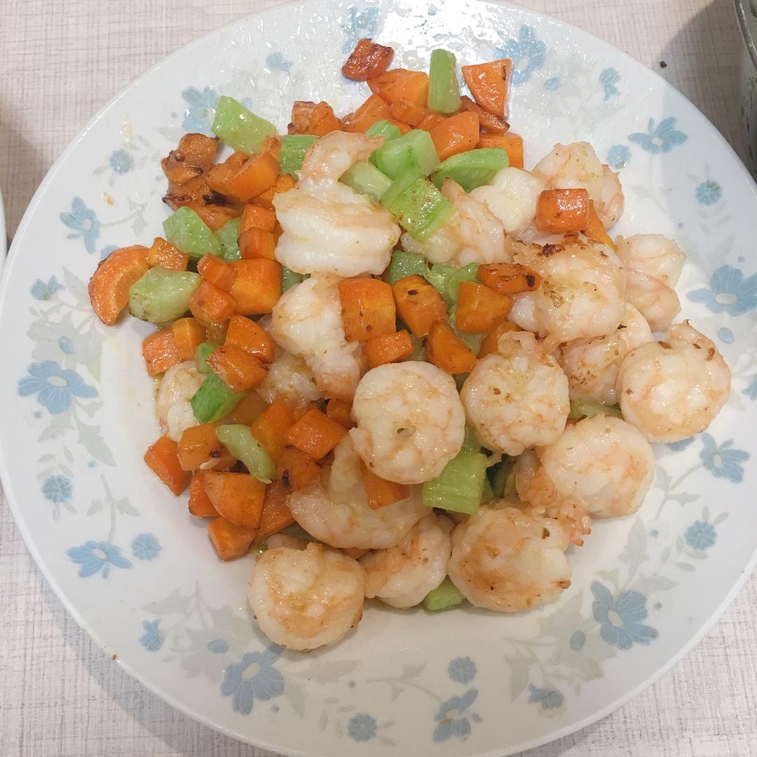 三色炒虾仁