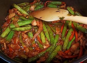 超级下饭的家常小炒~四季豆炒肉的做法 步骤2