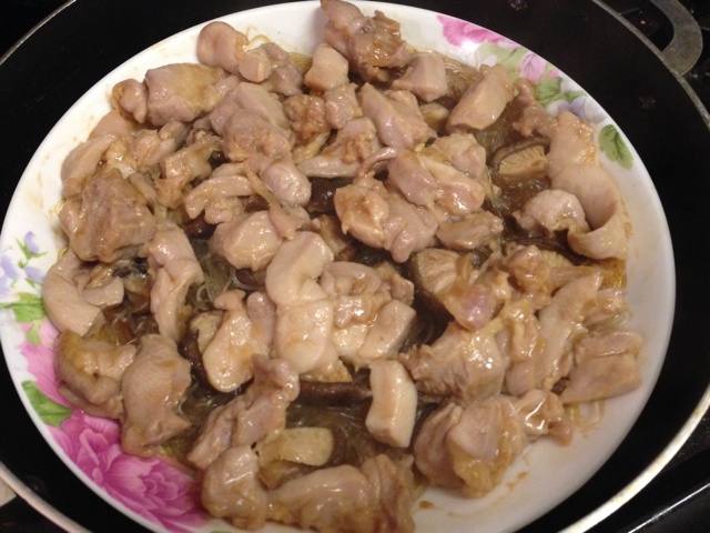 香菇蒸鸡腿肉