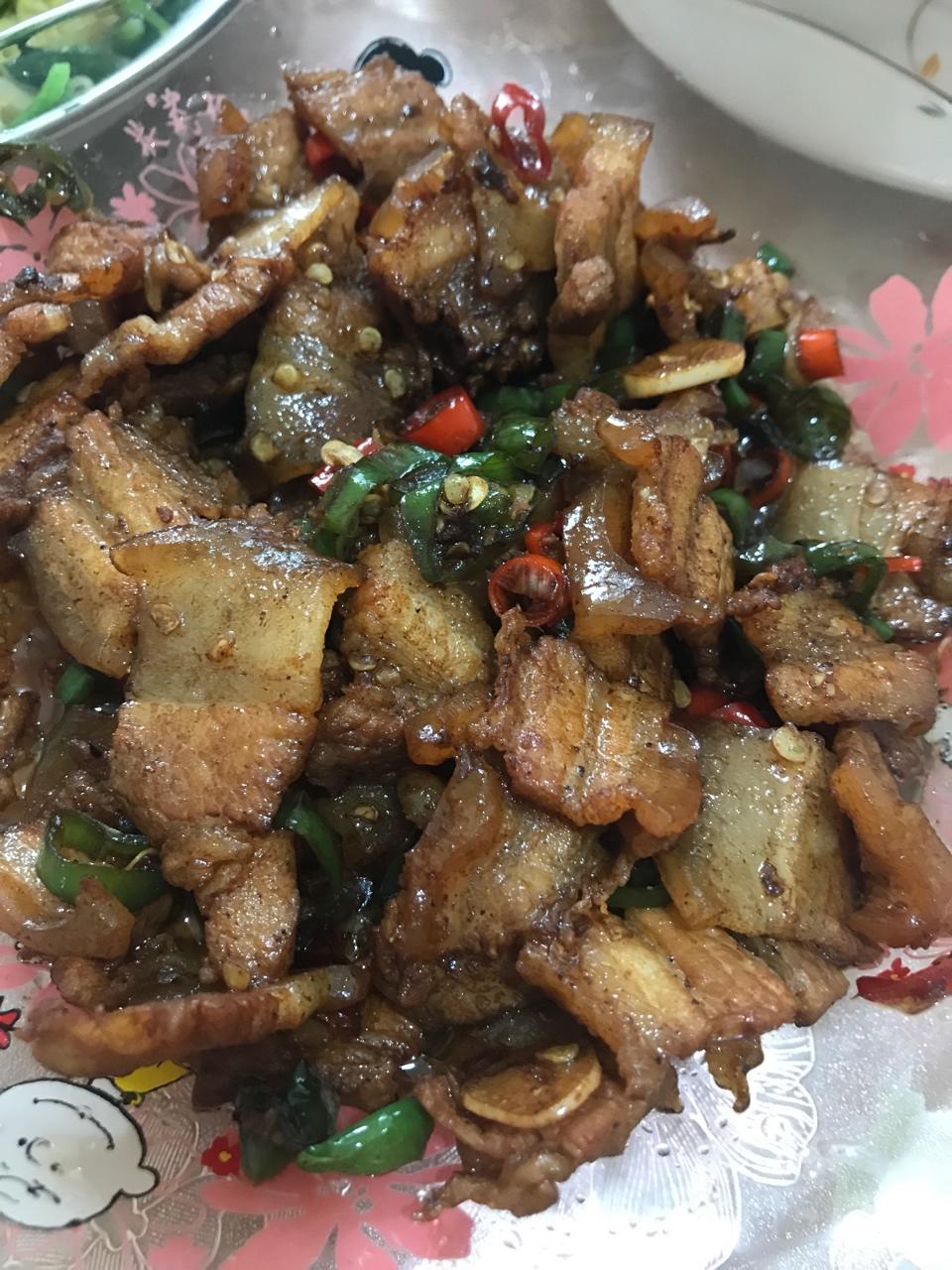 农家小炒肉【记忆中勾魂的油汤】