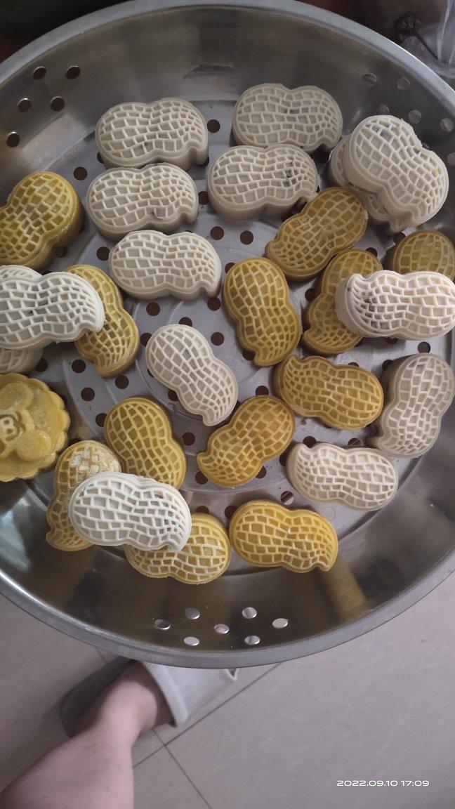 广式月饼—蛋黄莲蓉月饼