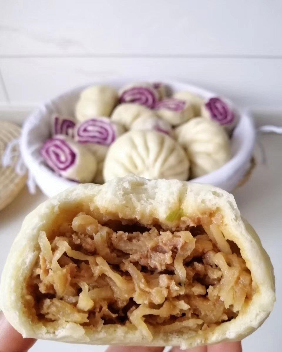 一出笼就抢光的青萝卜丝肉包