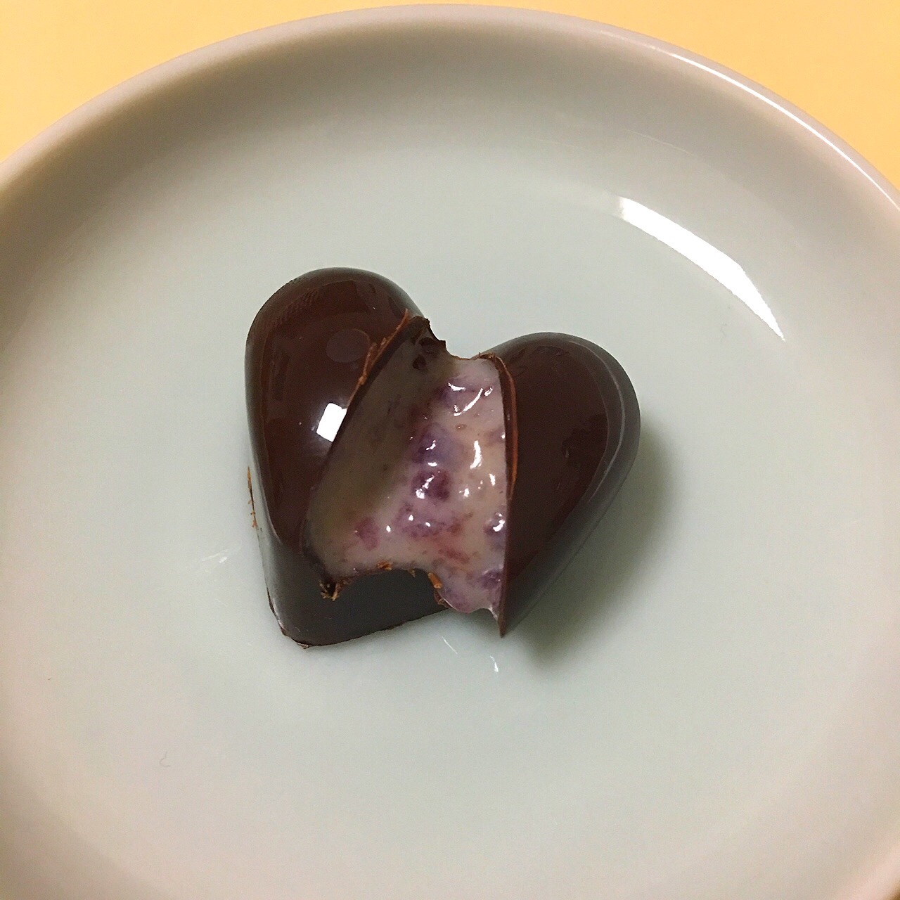 树莓白巧夹心巧克力的做法