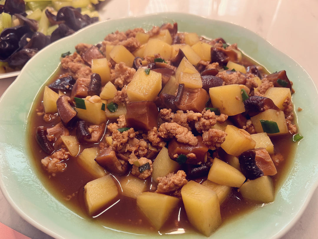 ㊙️香菇土豆肉沫拌饭❗️比外卖还好吃