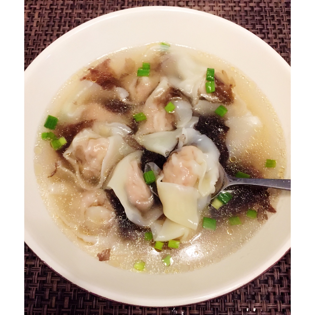 散散麻麻做的虾仁鲜肉小馄饨