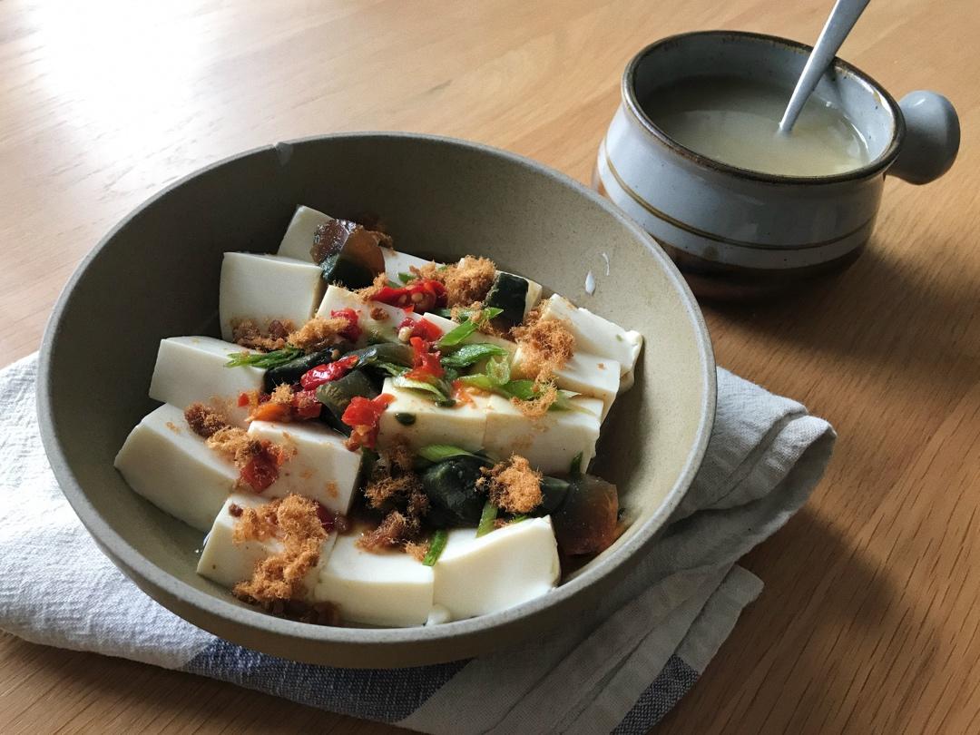 皮蛋豆腐
