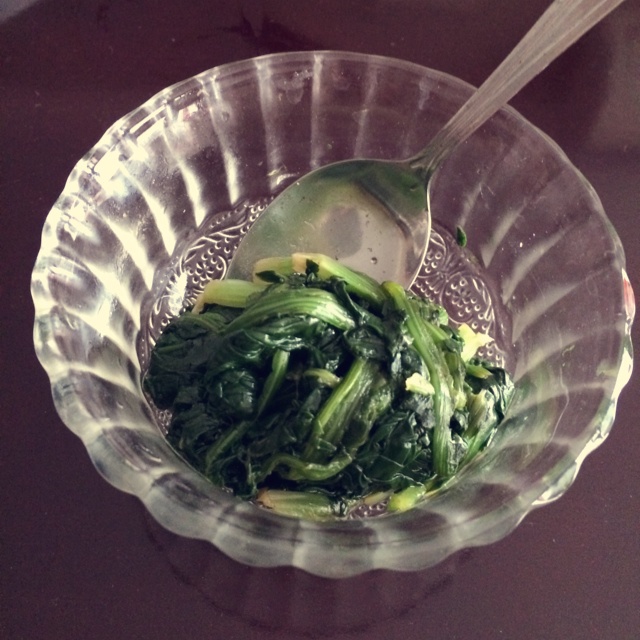 凉拌菠菜