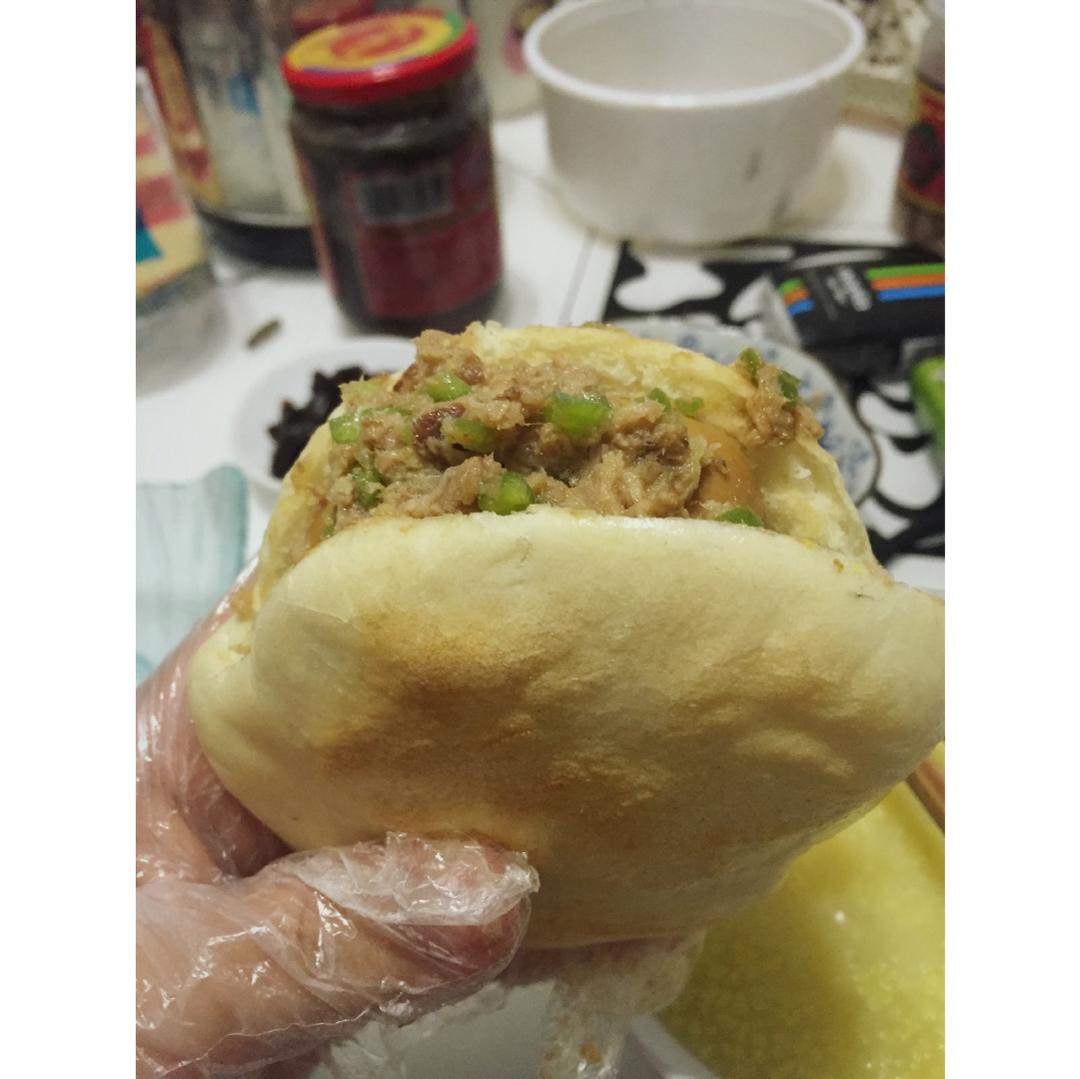 腊汁肉夹馍