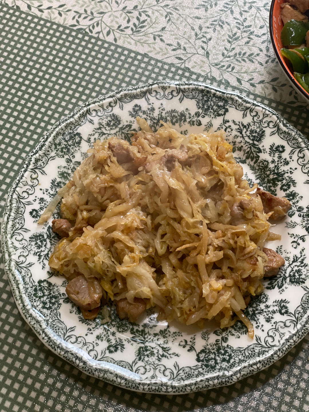 五花肉炒酸菜(东北酸菜)