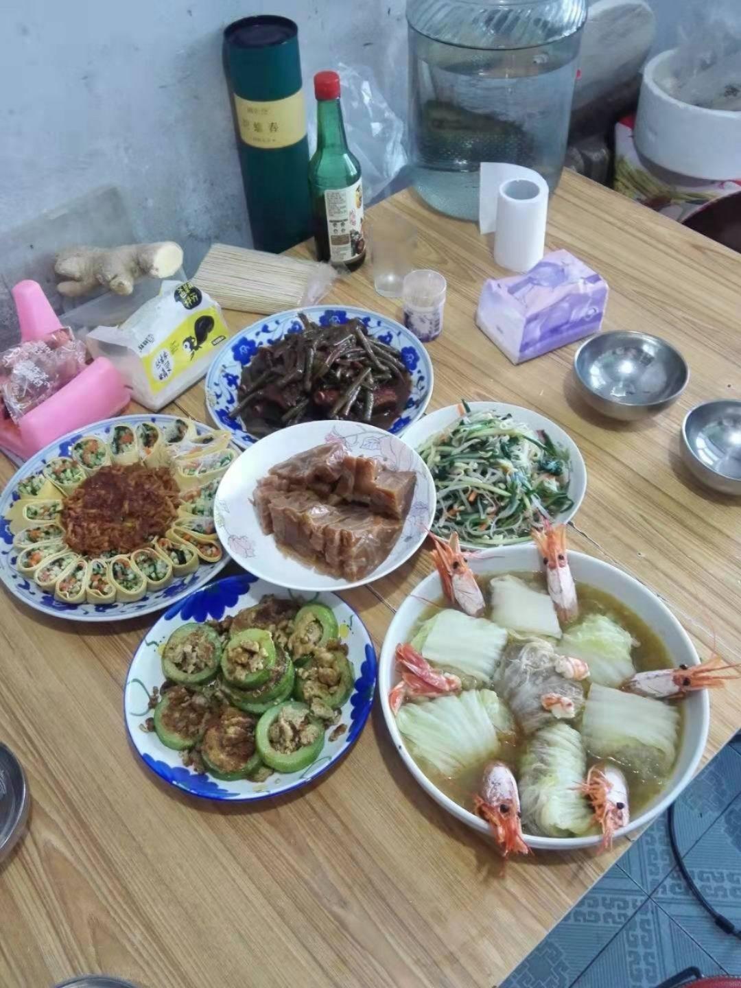 麻酱流汁宽粉