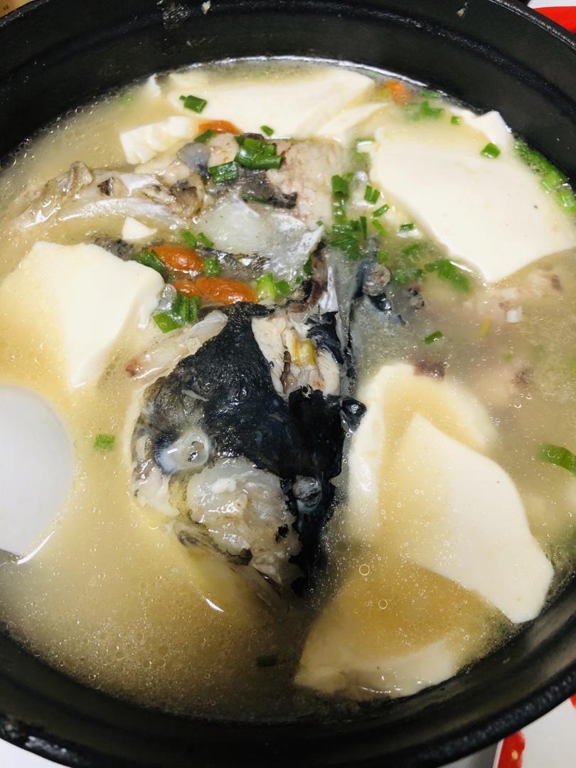 鱼头豆腐汤