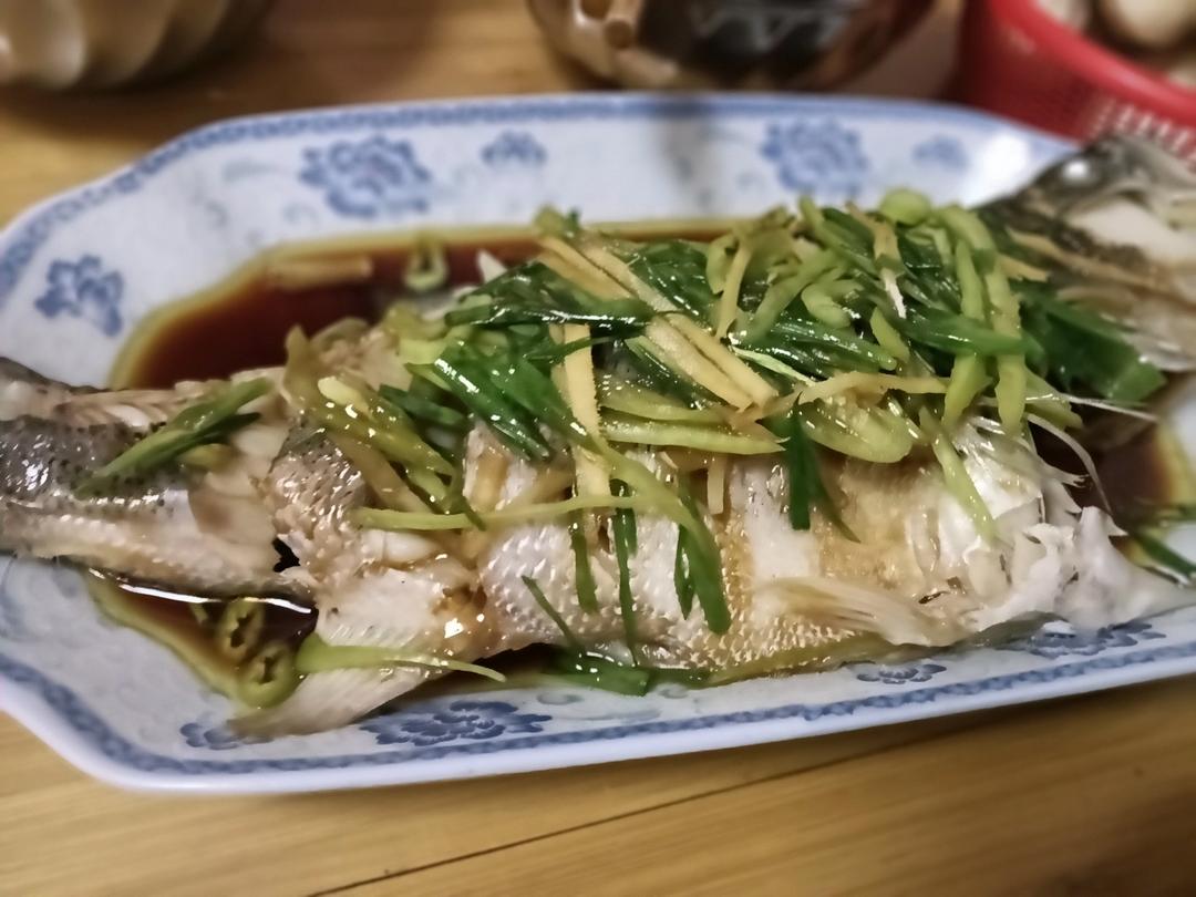 清蒸鲈鱼