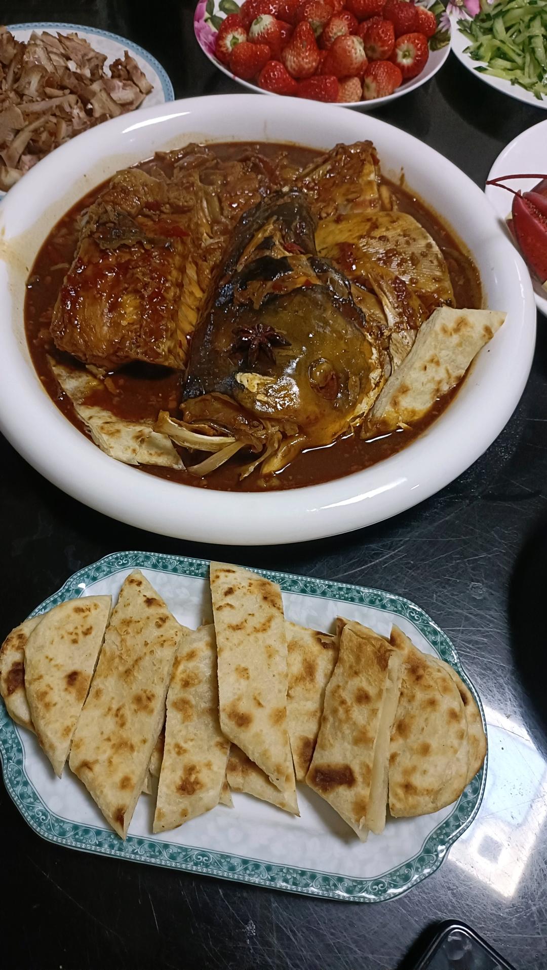 鱼头泡饼 炖鱼头（家庭版旺顺阁）
