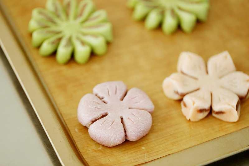 楷哥行走如风做的四款花型中式热卖糕点花酥丨高颜值易上手