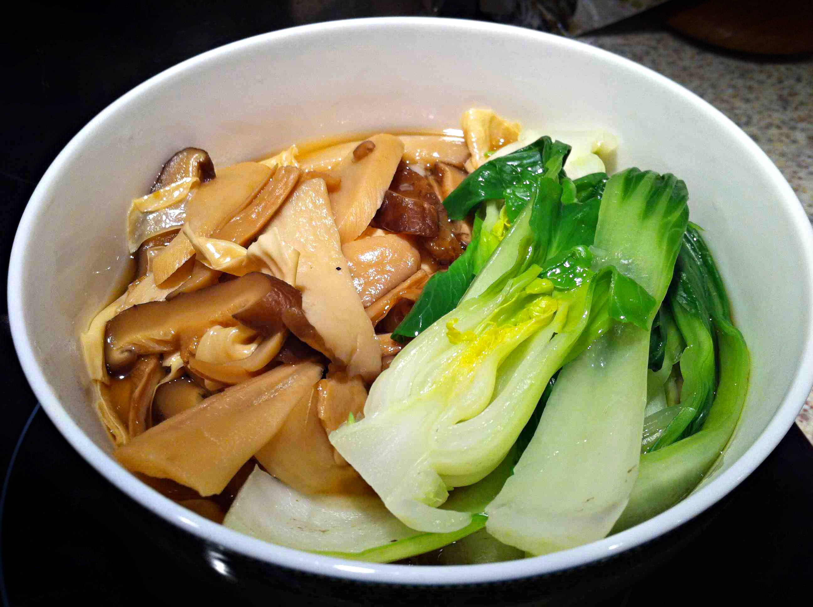 极鲜美菌汤面