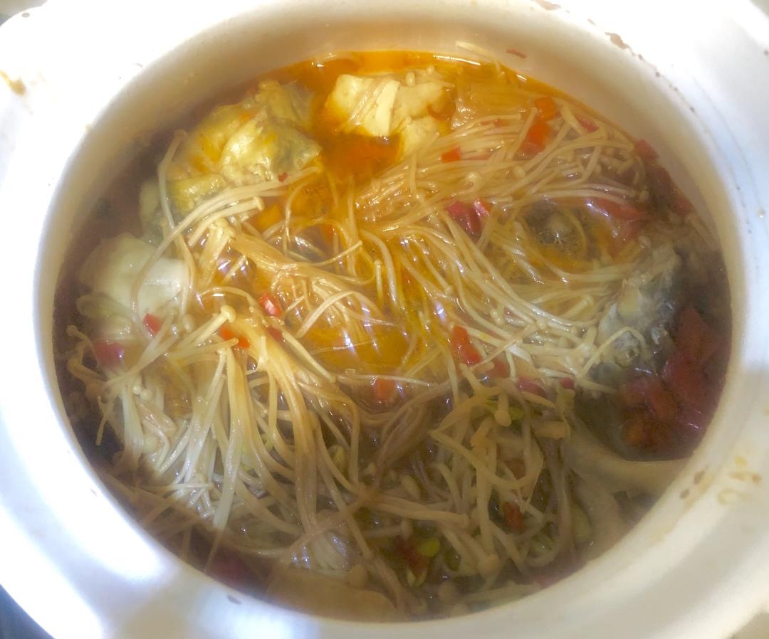 超级入味的砂锅鱼（记得多煮点米饭）
