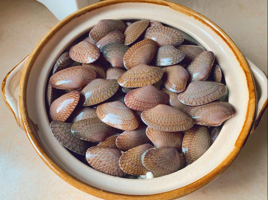 蒜蓉粉丝花甲的做法 步骤4