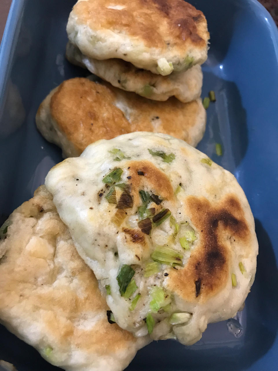 懒人葱花饼，跟面包一样软，太香了