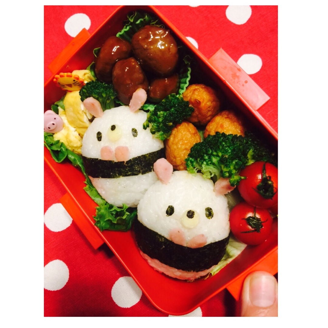 小小优做的小兔子饭团便当