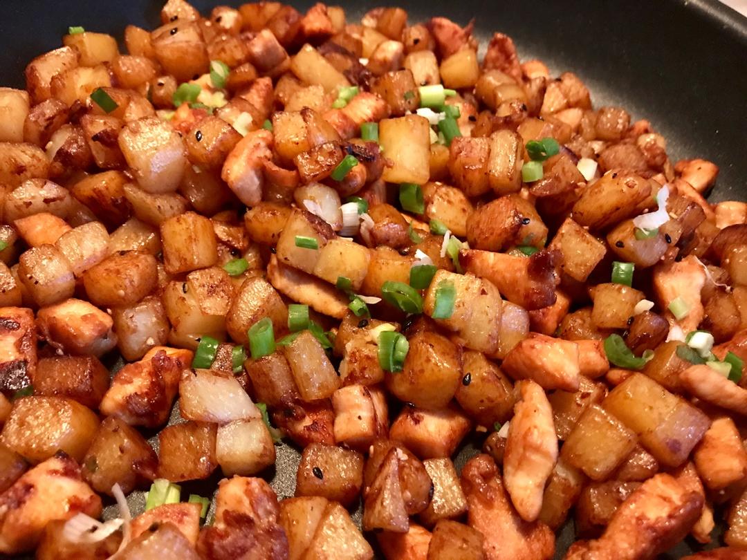 一道怎么做都好吃的干煎土豆鸡丁（红烧，咖喱，椒盐，孜然）