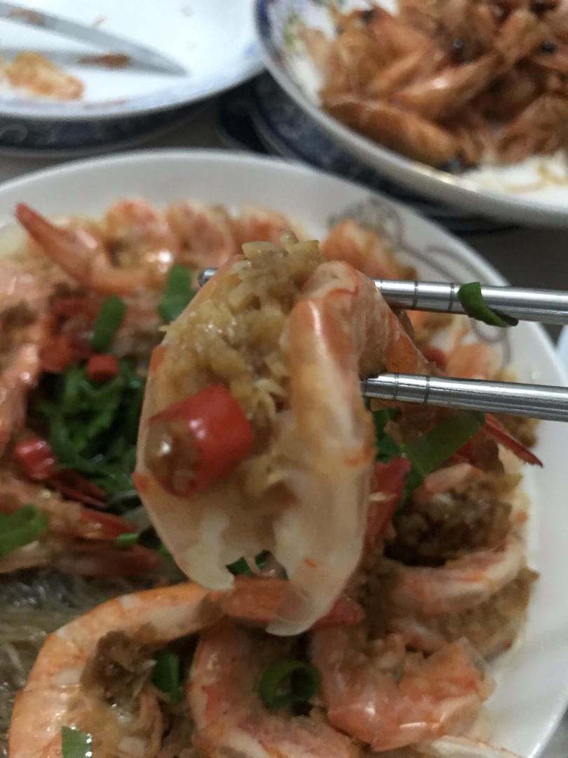 0失败的蒜茸酱粉丝蒸虾🦐🦐🦐（蒜茸酱衍生菜谱）