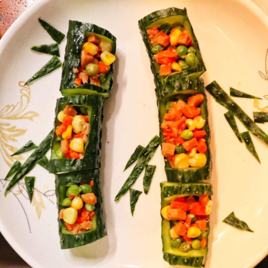 最美年夜饭-🎋翠竹报春节节高🥒（黄瓜玉米火腿鸡丁沙拉）