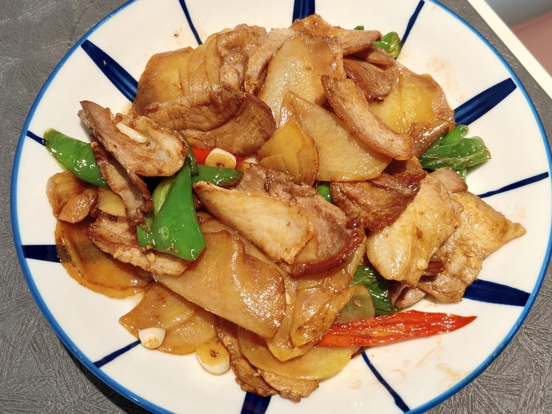 五花肉干煎土豆