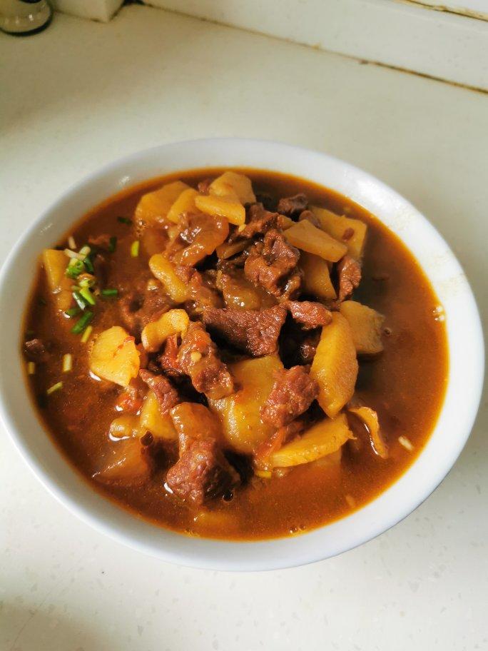 红烧牛肉土豆 （独家秘制）