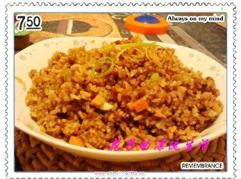 豆豉鲮鱼炒米饭的做法